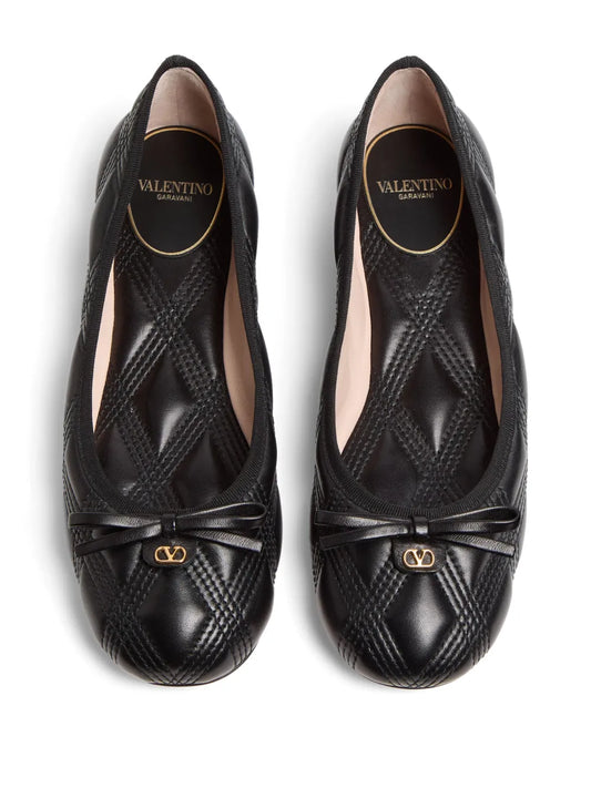 VALENTINO
GARAVANI
leather ballerina shoes