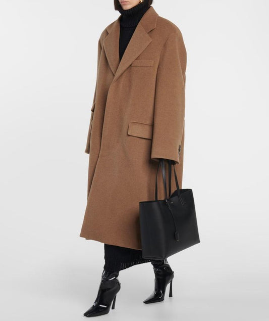 SAINT LAURENT Saint Laurent
smooth leather tote bag , coler black