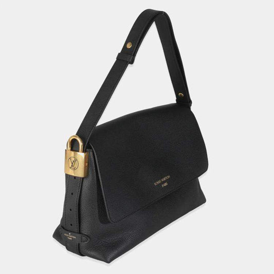Louis Vuitton
Louis Vuitton Black Grained Calf Leather Low Key Messenger bag