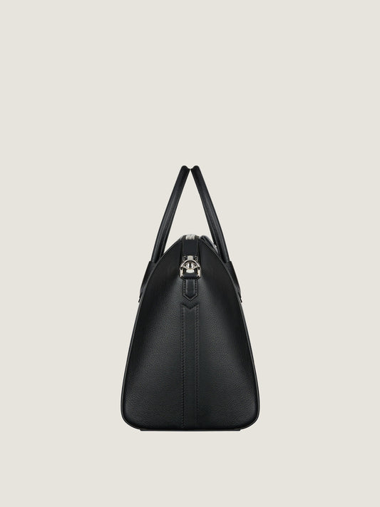 Medium Antigona bag in grained leather